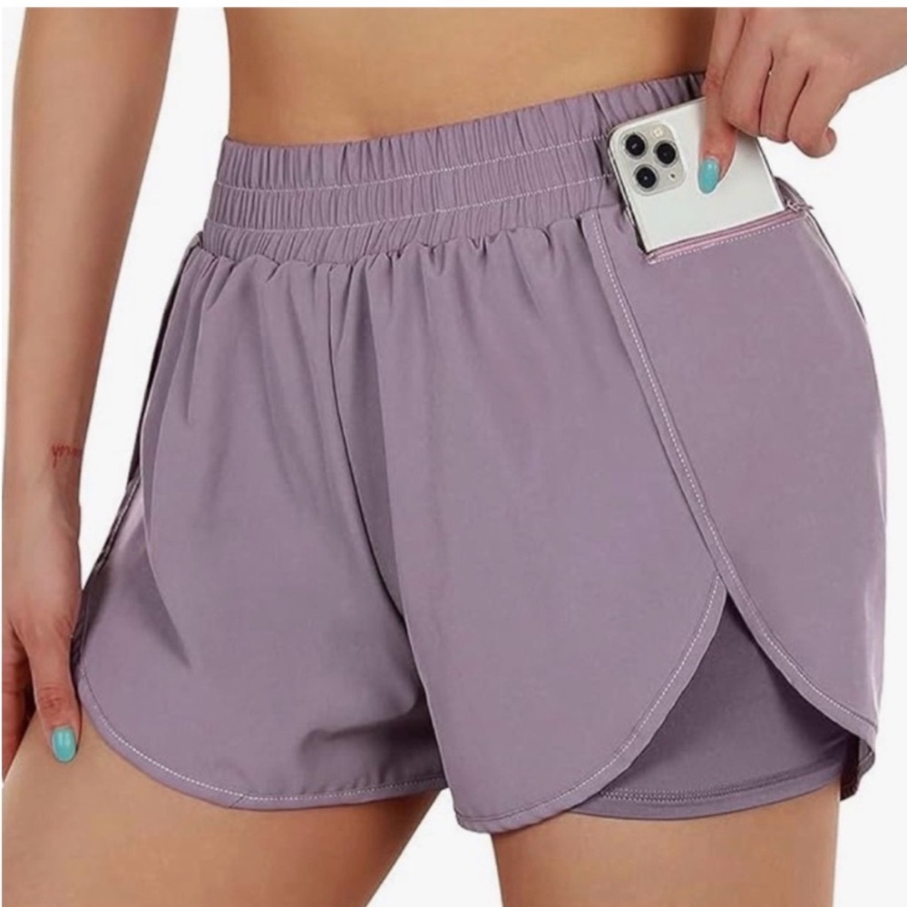 Blooming Jelly Women's Lavender Athletic Shorts M